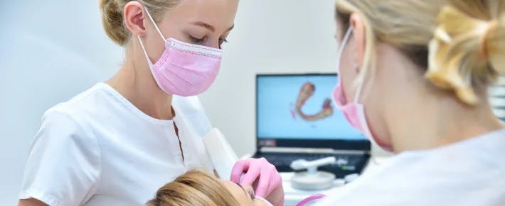 dentiste orthodontiste prise d'empreintes Joovence